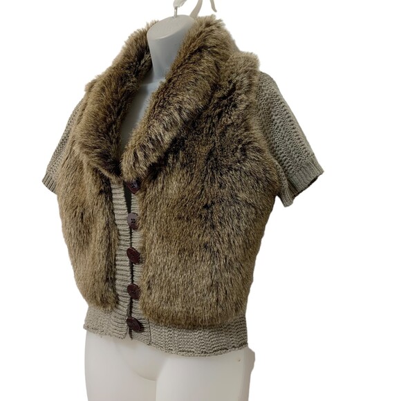 Bisou Bisou Sweater Brown Faux Fur Knit Short Sleeve Button Up XS - Picture 4 of 11